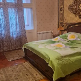 In Baku 70.0 m² apartment is for rent - Image 3