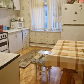 In Baku 70.0 m² apartment is for rent - Image 4