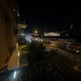 In Baku 70.0 m² apartment is for rent - Image 2