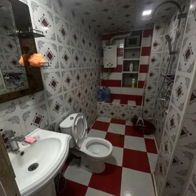 In Baku 70.0 m² apartment is for rent - Image 10