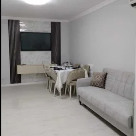 In Baku 70.0 m² apartment is for rent - Image 3