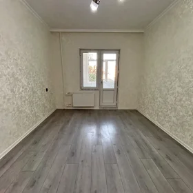 In Baku 60.0 m² apartment is for sale - Image 3