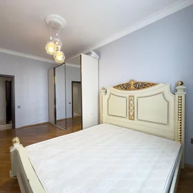In Baku 80.0 m² apartment is for sale - Image 3