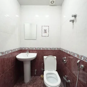 In Baku 80.0 m² apartment is for sale - Image 9