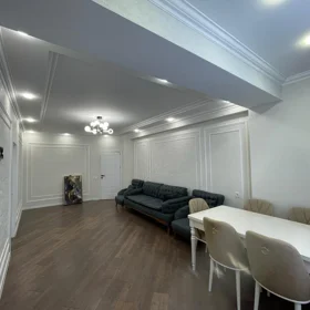 In Baku 105.0 m² apartment is for rent - Image 3
