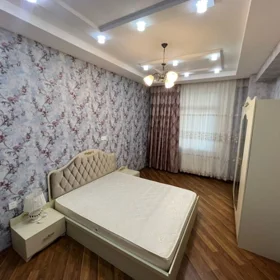 In Baku 128.0 m² apartment is for sale - Image 4