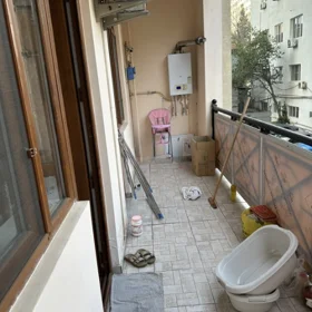 In Baku 128.0 m² apartment is for sale - Image 5