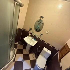 In Baku 75.0 m² apartment is for rent - Image 6