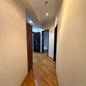In Baku 75.0 m² apartment is for rent - Image 8