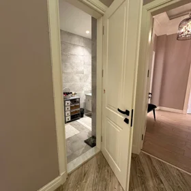 In Baku 235.0 m² apartment is for rent - Image 9