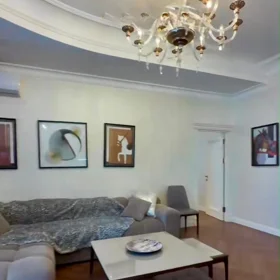 In Baku 165.0 m² apartment is for rent - Image 2