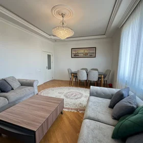 In Baku 118.0 m² apartment is for sale - Image 3