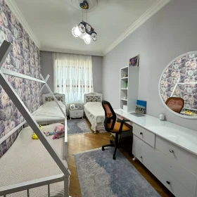 In Baku 118.0 m² apartment is for sale - Image 9