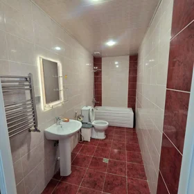In Baku 83.0 m² apartment is for sale - Image 2