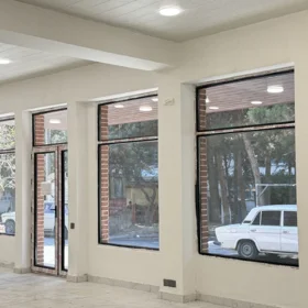 In Baku 130.0 m² commercial is for rent - Image 3
