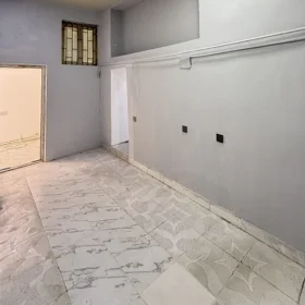 In Baku 130.0 m² commercial is for rent - Image 4
