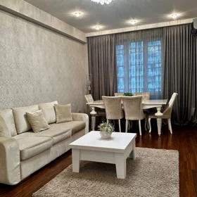 In Baku 135.0 m² apartment is for sale - Image 2