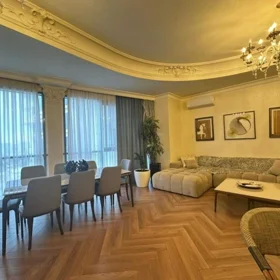 In Baku 165.0 m² apartment is for rent - Image 3