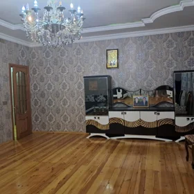 In Binəqədi rayonu 300.0 m² house with 9.0 rooms is for rent - Image 5