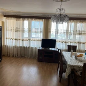 In Baku 100.0 m² apartment is for rent - Image 2