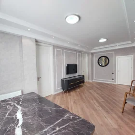 In Baku 105.0 m² apartment is for sale - Image 5