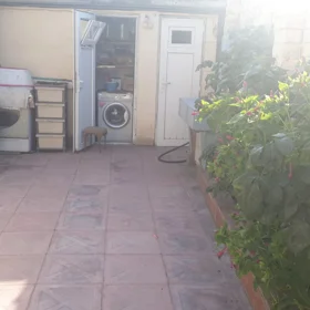 In Baku 65.0 m² house with 2.0 rooms is for rent