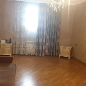 In Baku 65.0 m² house with 2.0 rooms is for rent - Image 4