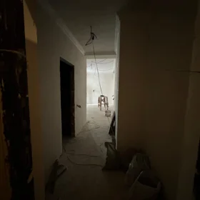 In Baku 80.0 m² apartment is for sale - Image 2