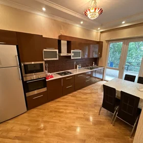 In Baku 90.0 m² apartment is for rent - Image 5