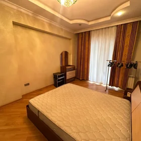 In Baku 90.0 m² apartment is for rent - Image 9