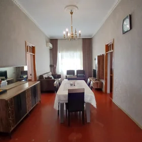 In nan 120.0 m² house with 4.0 rooms is for sale - Image 2