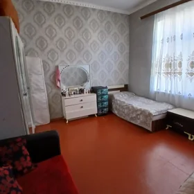 In nan 120.0 m² house with 4.0 rooms is for sale - Image 10
