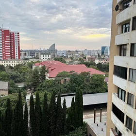 Baku-da 120.0 m2 mənzil kirayə verilir