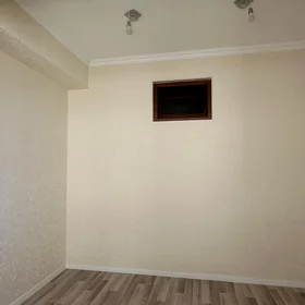 In Baku 90.0 m² apartment is for sale - Image 5