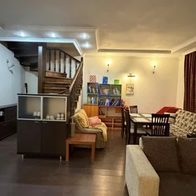 In Baku 100.0 m² apartment is for sale - Image 2
