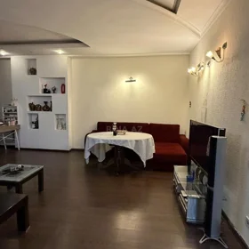 In Baku 100.0 m² apartment is for sale - Image 6
