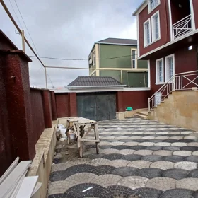 In nan 300.0 m² house with 6.0 rooms is for sale - Image 5