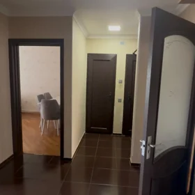 In Baku 80.0 m² apartment is for sale - Image 9