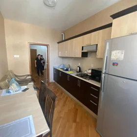 In Baku 150.0 m² apartment is for rent - Image 2