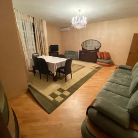 In Baku 150.0 m² apartment is for rent - Image 3