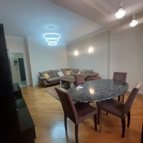 In Baku 70.0 m² apartment is for rent - Image 5