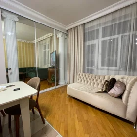 In Baku 120.0 m² apartment is for sale - Image 9