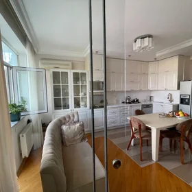In Baku 120.0 m² apartment is for sale - Image 10