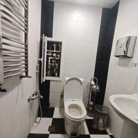 In Baku 90.0 m² apartment is for rent - Image 6