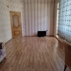 In Baku 60.0 m² apartment is for rent - Image 3