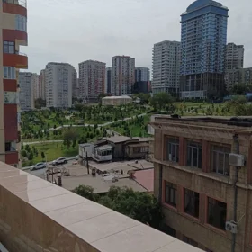 In Baku 80.0 m² apartment is for sale - Image 10