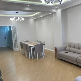 In Baku 142.0 m² apartment is for rent - Image 5