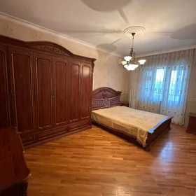 In Baku 85.0 m² apartment is for rent - Image 8