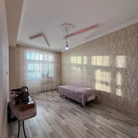 In Baku 96.0 m² apartment is for sale - Image 4