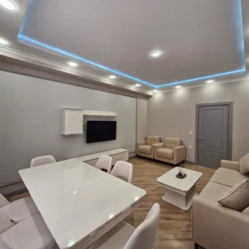 In Baku 110.0 m² apartment is for sale - Image 3